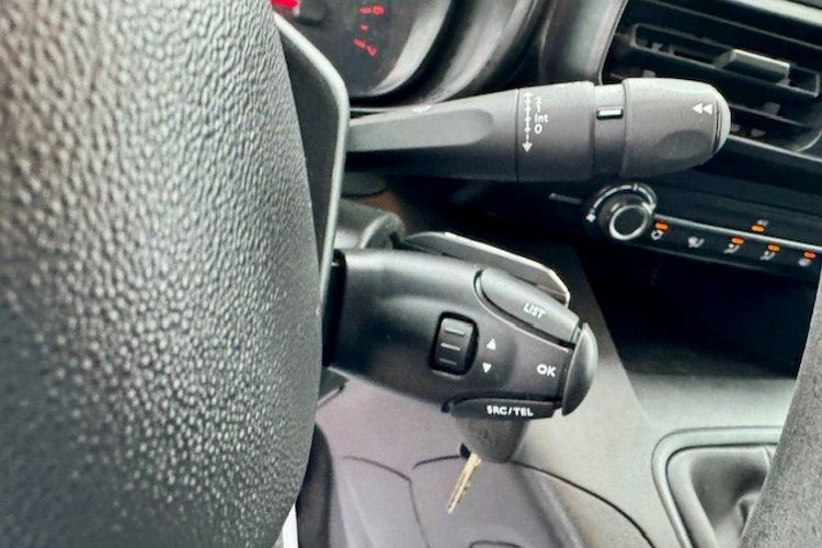 Toyota Proace City SALON PL / KLIMA TRONIC / TEMPOMAT / TABLET / GWARANCJA zdjęcie 13