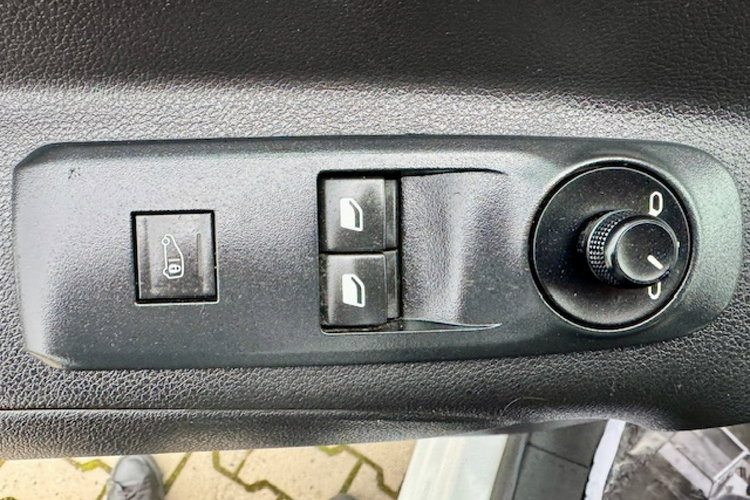 Toyota Proace City SALON PL / KLIMA TRONIC / TEMPOMAT / TABLET / GWARANCJA zdjęcie 15