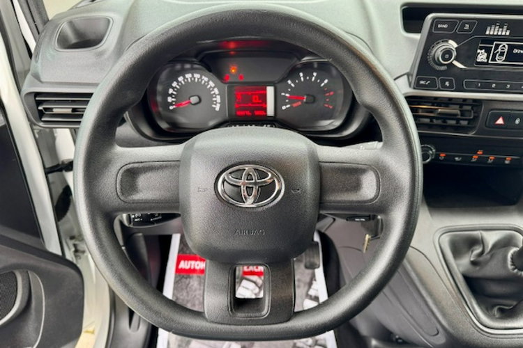 Toyota Proace City SALON PL / KLIMA TRONIC / TEMPOMAT / TABLET / GWARANCJA zdjęcie 9