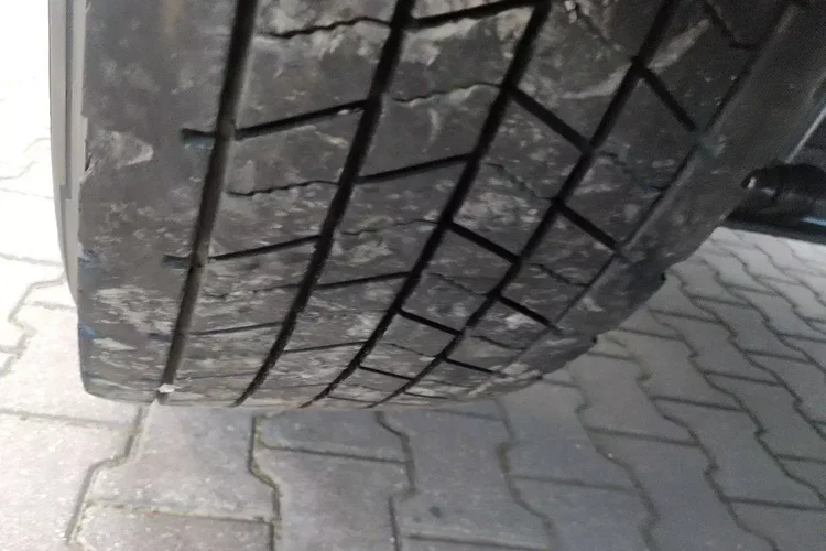 Volvo FM 410Bramowiec Hakowiec 6x2 Oś Skrętna / Podnoszona Automat zdjęcie 30