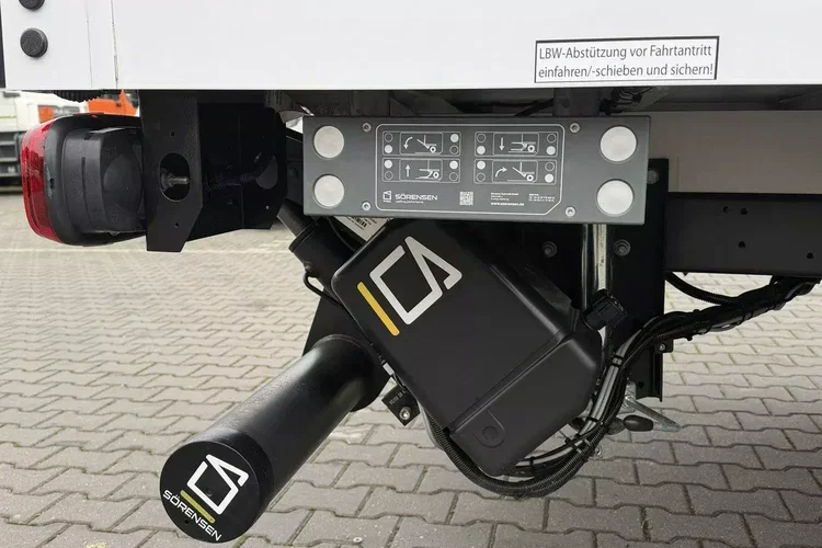 Iveco Daily 35C16 V zdjęcie 8