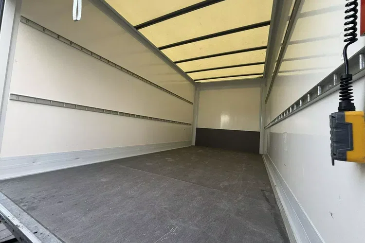 Iveco Daily 35C16 V zdjęcie 9