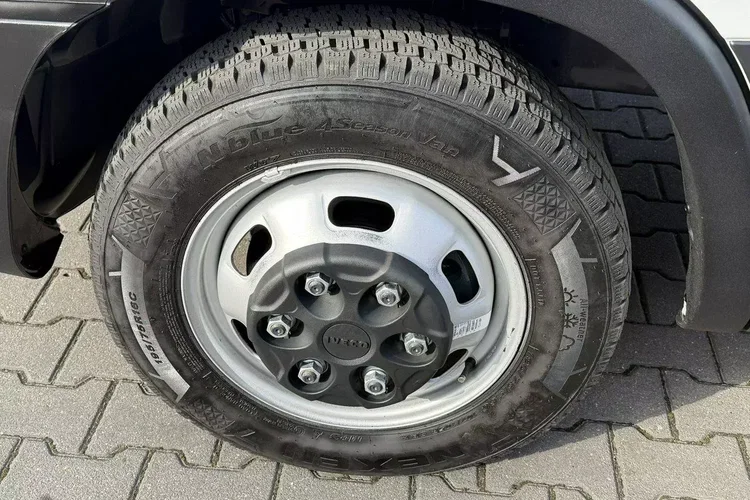 Iveco Daily 35C16 V zdjęcie 10