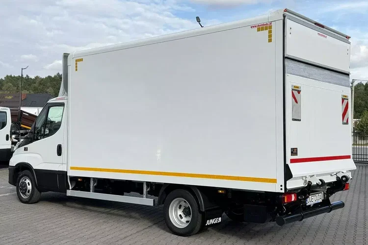 Iveco Daily 35C16 V zdjęcie 11