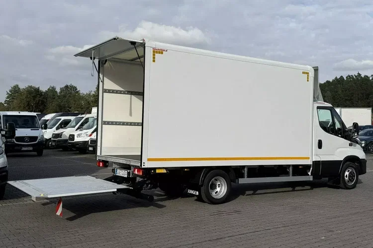 Iveco Daily 35C16 V zdjęcie 13