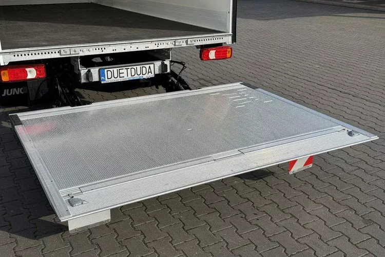 Iveco Daily 35C16 V zdjęcie 18