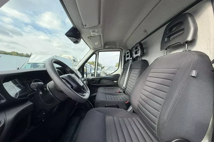 Iveco Daily 35C16 V zdjęcie 21