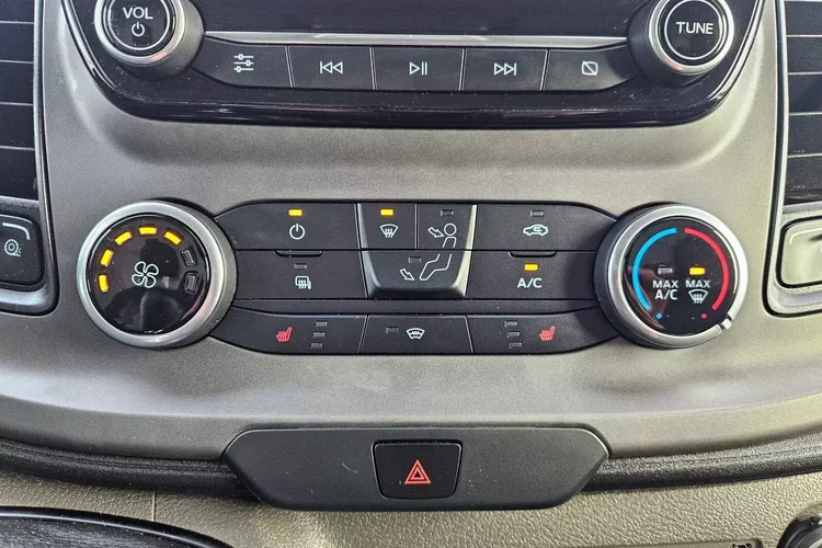 Ford transit L2H2 64900zł NETTO 2.0TdCi/170KM zdjęcie 30