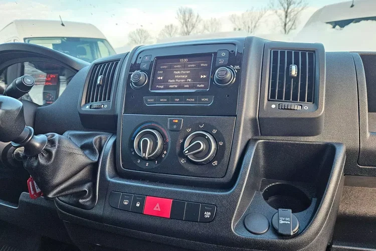 Peugeot boxer L4H2 74999zł NETTO 2.2HDi/140KM zdjęcie 24
