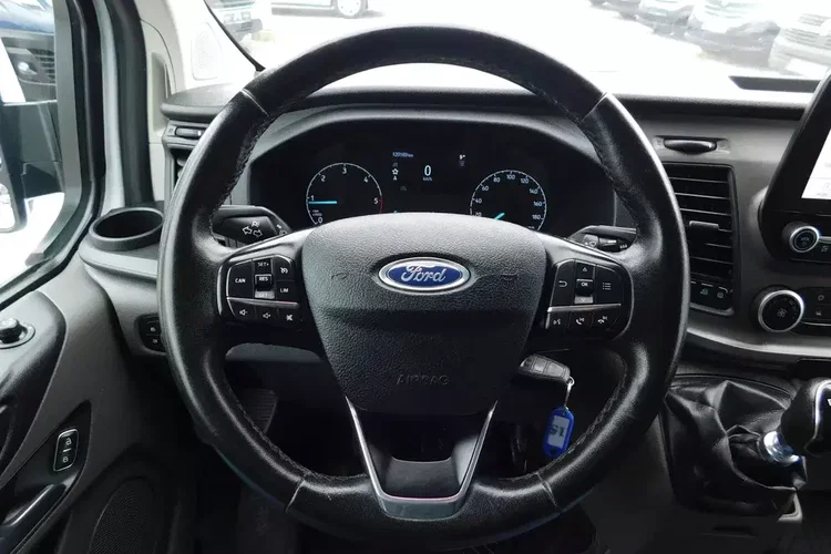 Ford Custom zdjęcie 10