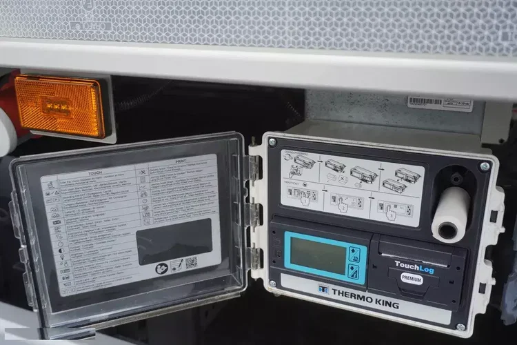 Scania P280 4x2 E6 / Chłodnia Lamberet 16 EPAL / Multitemperatura / Thermoking T-800R / 3 szt zdjęcie 12