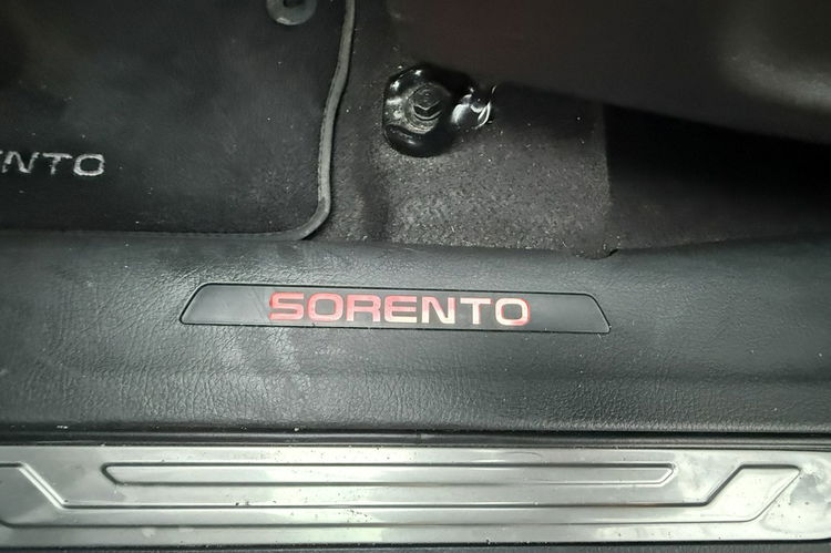 Kia Sorento 2.0crdi 185 KM ledy bi xenon skóry asystenci 7 os. Kamera Navi gwaranc zdjęcie 23