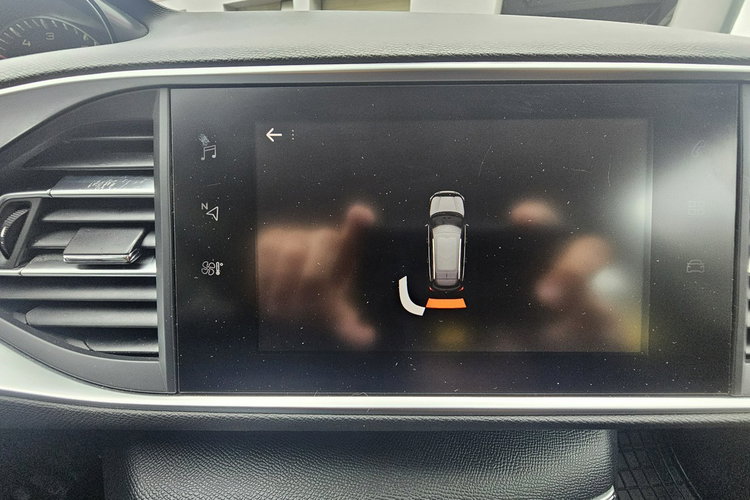 Peugeot 308 SW Model 2020 , nawigacja, czytanie znaków, kontrola pasa ruchu, led zdjęcie 24