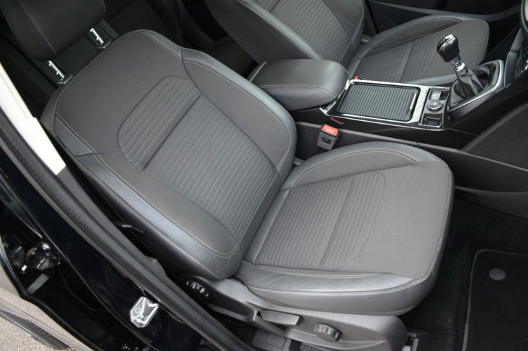 Ford Kuga Czarna Zarejestrowana Titanium 1.5i 150KM 111tys.km Serwis Navi Skóra zdjęcie 26