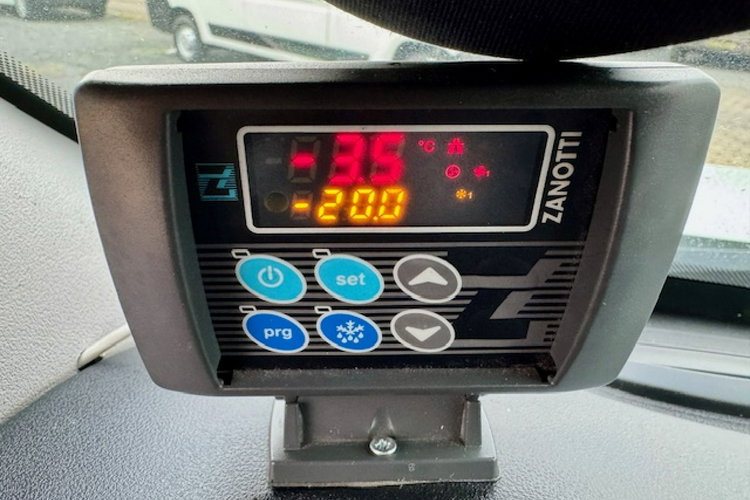 Fiat Doblo SALON PL / MROŻNIA - CHŁODNIA -20st.C / DŁUGI / 151 tys.km / GWARANCJA zdjęcie 15