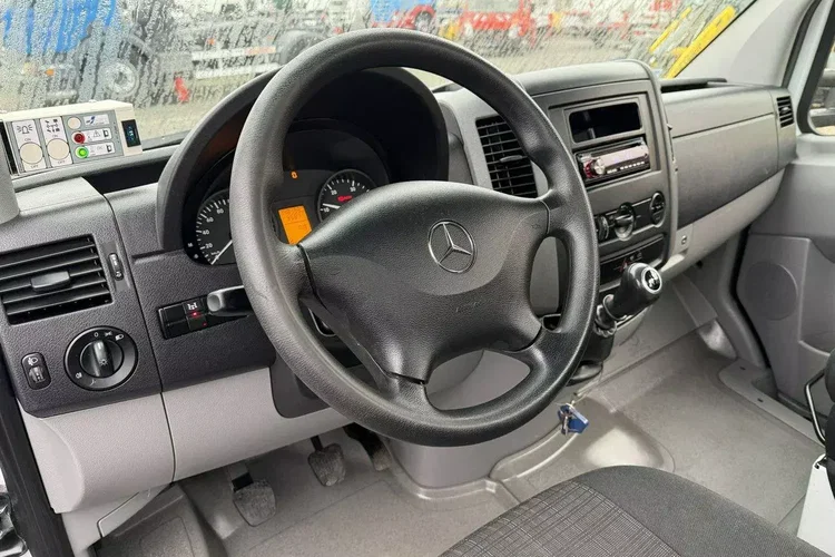 Mercedes Sprinter zdjęcie 28