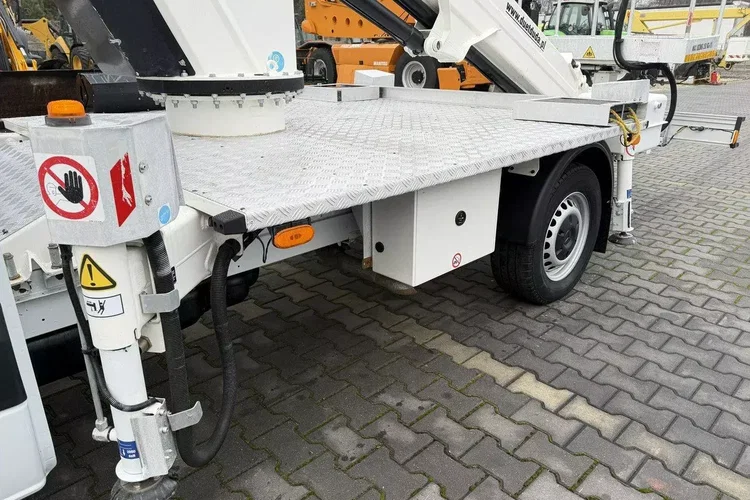 Mercedes Sprinter zdjęcie 12