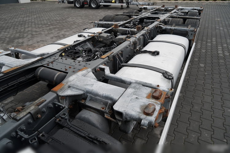 DAF XF 480 / BDF / 6X2 / SSC / KLIMATYZACJA POSTOJOWA / OŚ PODNOSZONA / MEGA zdjęcie 11