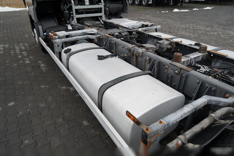 DAF XF 480 / BDF / 6X2 / SSC / KLIMATYZACJA POSTOJOWA / OŚ PODNOSZONA / MEGA zdjęcie 12