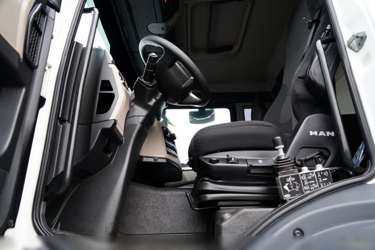 MAN TGS 35.460 / 8X4 / WYWROTKA TYLNOZSYPOWA  / HYDROKLAPA / MEILLER KIPPER / AUTOMAT / EURO 6 zdjęcie 33