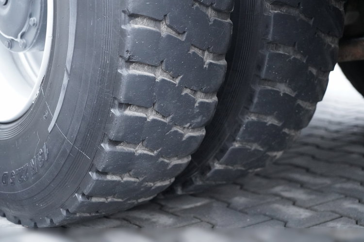 Mercedes -BENZ ACTROS 4145 / 8X8 / WYWROTKA TYLNOZSYPOWA / KH-KIPPER 6 M / AUTOMAT  / EURO 6 zdjęcie 26