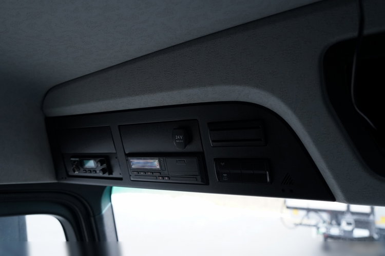 Mercedes -BENZ ACTROS 4145 / 8X8 / WYWROTKA TYLNOZSYPOWA / KH-KIPPER 6 M / AUTOMAT  / EURO 6 zdjęcie 39