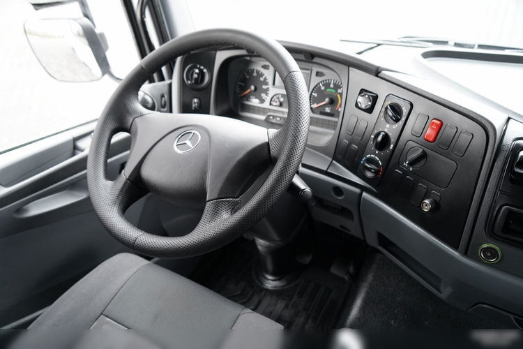 Mercedes -BENZ ATEGO 1218 / 4x2 / WYWROTKA + HDS HIAB 0088 BS-3  / PILOT  /MANUAL  zdjęcie 41