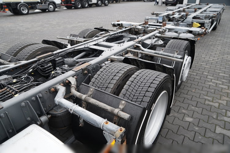 DAF XF 480 / BDF / 6X2 / ZESTAW TANDEM / SSC / KLIMATYZACJA POSTOJOWA / OŚ PODNOSZONA / WECON / MEGA zdjęcie 13