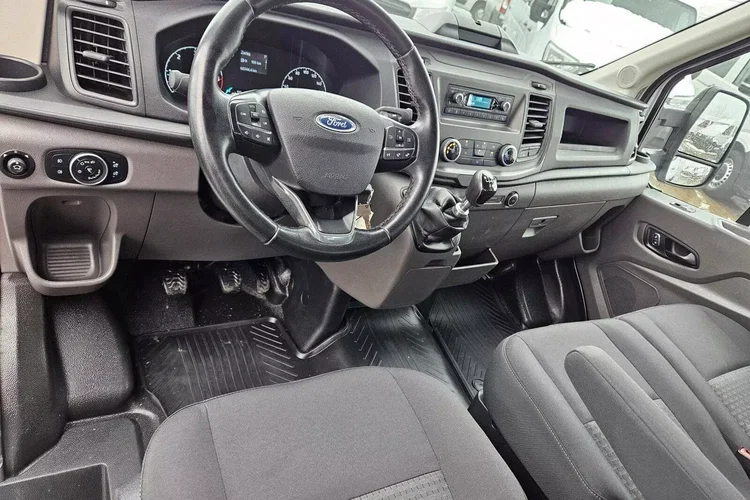 Ford transit DoKa 7 osób 79999zł NETTO 2.0TdCi/131KM zdjęcie 14
