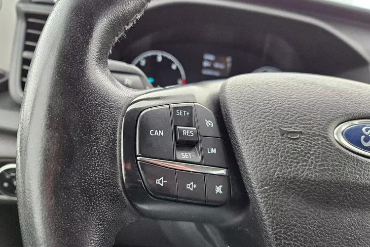 Ford transit DoKa 7 osób 79999zł NETTO 2.0TdCi/131KM zdjęcie 15