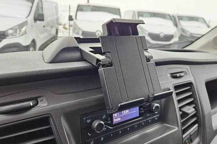 Ford transit DoKa 7 osób 79999zł NETTO 2.0TdCi/131KM zdjęcie 20