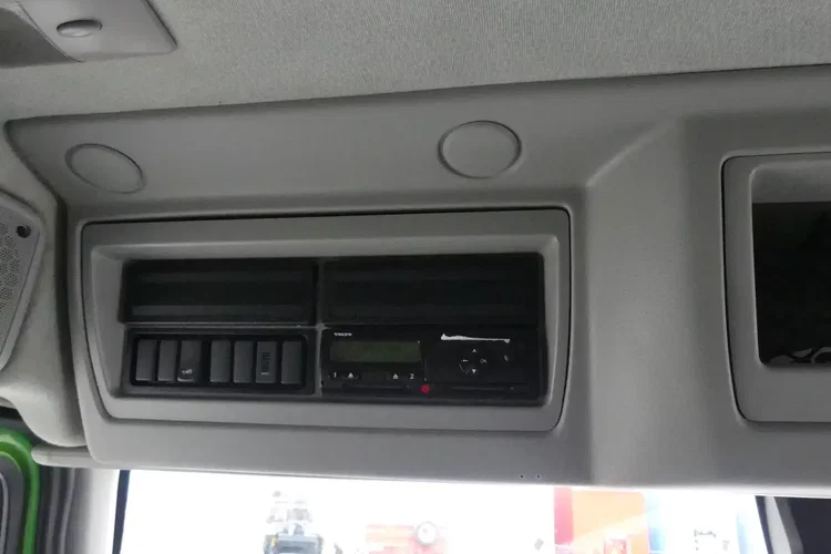 Volvo FL 18.280 / FIRANKA 8.30 + WINDA / EURO 6 / NISKI PRZEBIEG / zdjęcie 36