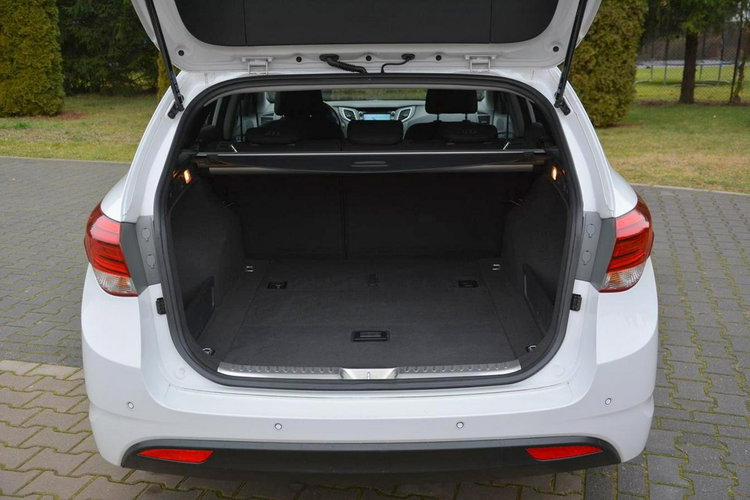 Hyundai i40 Lift Ledy Navi Kamera Klimatronik 2xParktr El. fotel DriveMode ASO zdjęcie 37