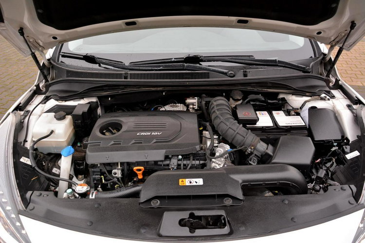 Hyundai i40 Lift Ledy Navi Kamera Klimatronik 2xParktr El. fotel DriveMode ASO zdjęcie 38