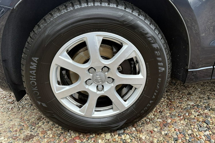 Audi Q5 3.2 v6 Quattro s-line max wersja 114 tys km doinwestowany 1.r. Gwaranc zdjęcie 15