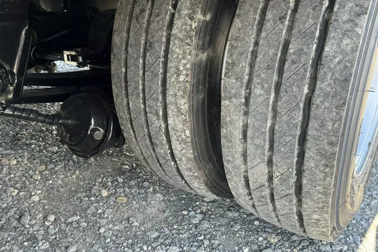 BODEX 4 osiowa NN4J Niskopodwoziówka Niskopodwozie zdjęcie 28