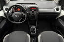 Toyota Aygo 1.0 X-PLAY, salon Polska, gwarancja, czujniki zdjęcie 10