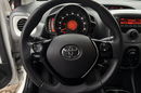 Toyota Aygo 1.0 X-PLAY, salon Polska, gwarancja, czujniki zdjęcie 11