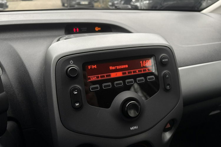 Toyota Aygo 1.0 X-PLAY, salon Polska, gwarancja, czujniki zdjęcie 15