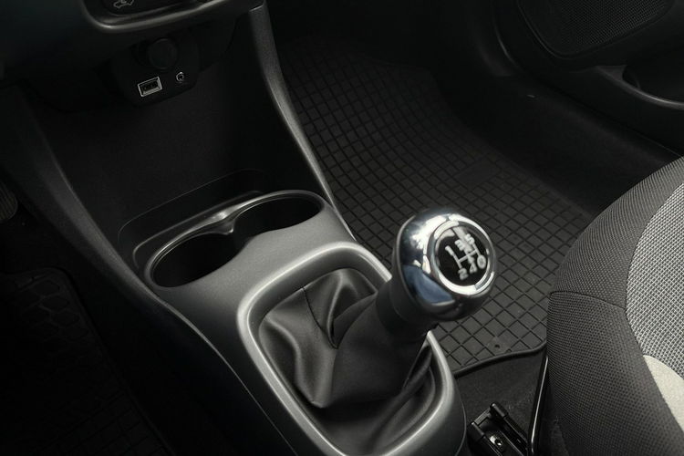 Toyota Aygo 1.0 X-PLAY, salon Polska, gwarancja, czujniki zdjęcie 16