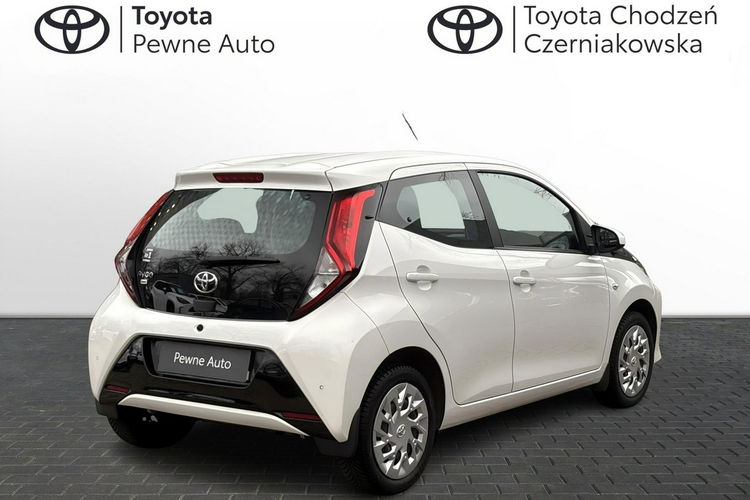 Toyota Aygo 1.0 X-PLAY, salon Polska, gwarancja, czujniki zdjęcie 2