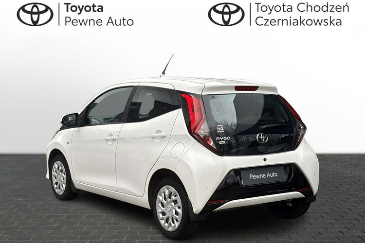 Toyota Aygo 1.0 X-PLAY, salon Polska, gwarancja, czujniki zdjęcie 5
