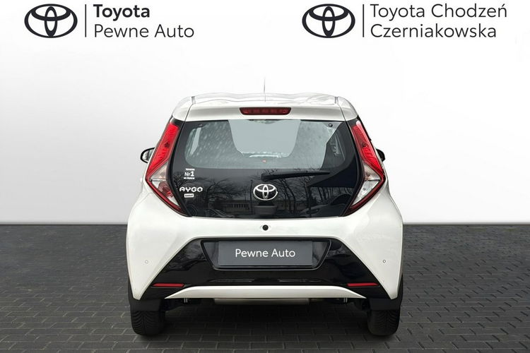 Toyota Aygo 1.0 X-PLAY, salon Polska, gwarancja, czujniki zdjęcie 6