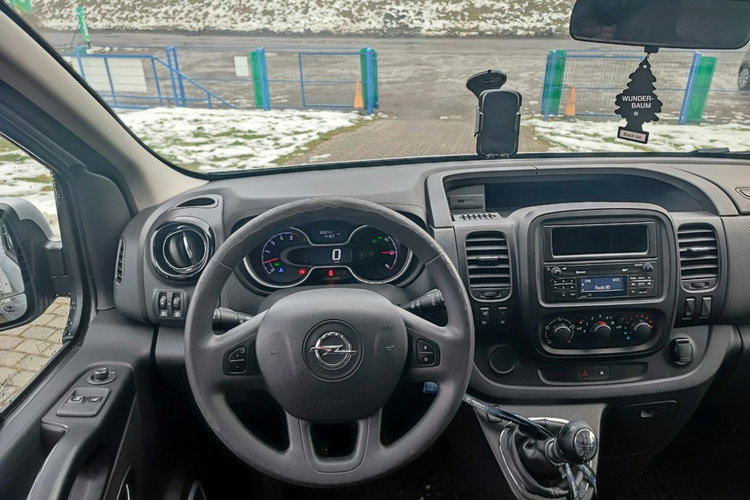 Opel Vivaro Krajowy + + 9 osób + F-ra Vat zdjęcie 11