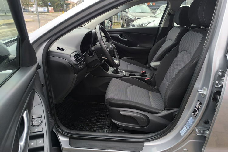 Hyundai i30 1.5DPi 16V 110KM Klima Navi Czujniki Parkowania Salon Polska zdjęcie 14