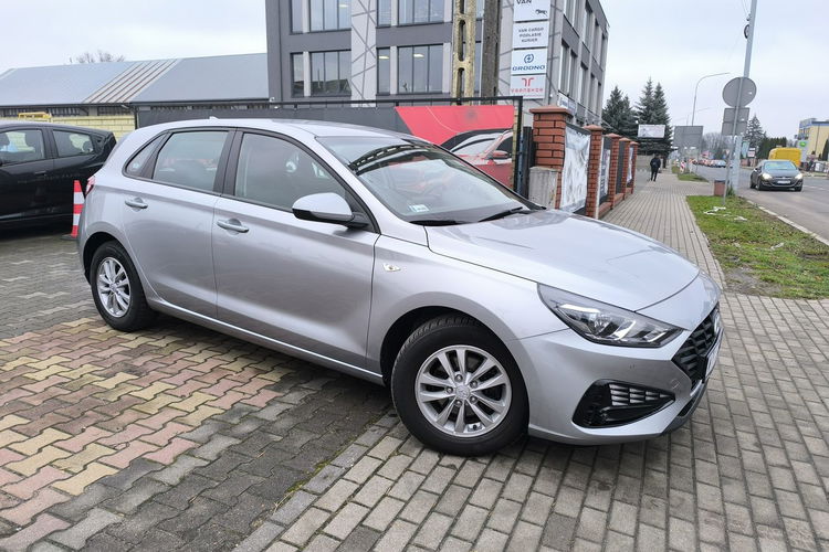 Hyundai i30 1.5DPi 16V 110KM Klima Navi Czujniki Parkowania Salon Polska zdjęcie 23