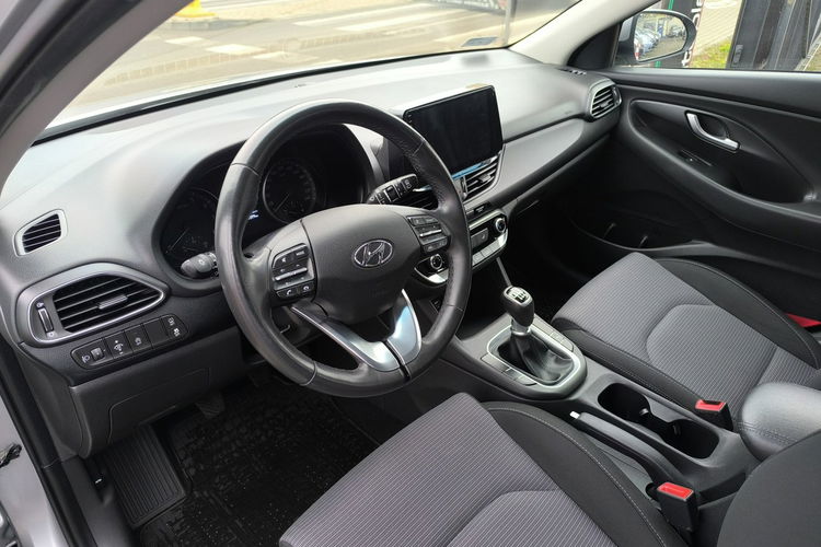 Hyundai i30 1.5DPi 16V 110KM Klima Navi Czujniki Parkowania Salon Polska zdjęcie 9