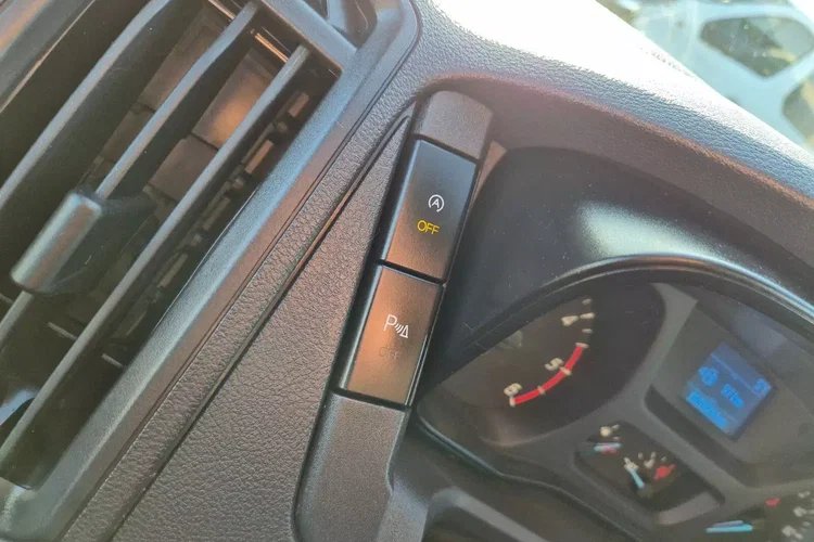 Ford transit L3H2 49999zł NETTO 2.0TdCi/170KM zdjęcie 23