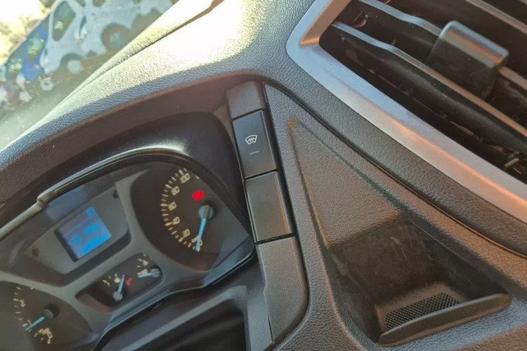 Ford transit L3H2 49999zł NETTO 2.0TdCi/170KM zdjęcie 25