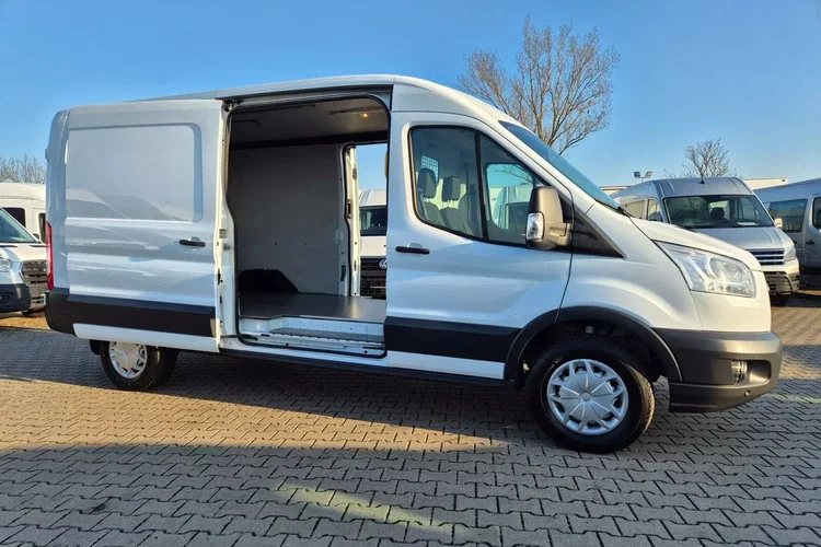 Ford transit L3H2 49999zł NETTO 2.0TdCi/170KM zdjęcie 3